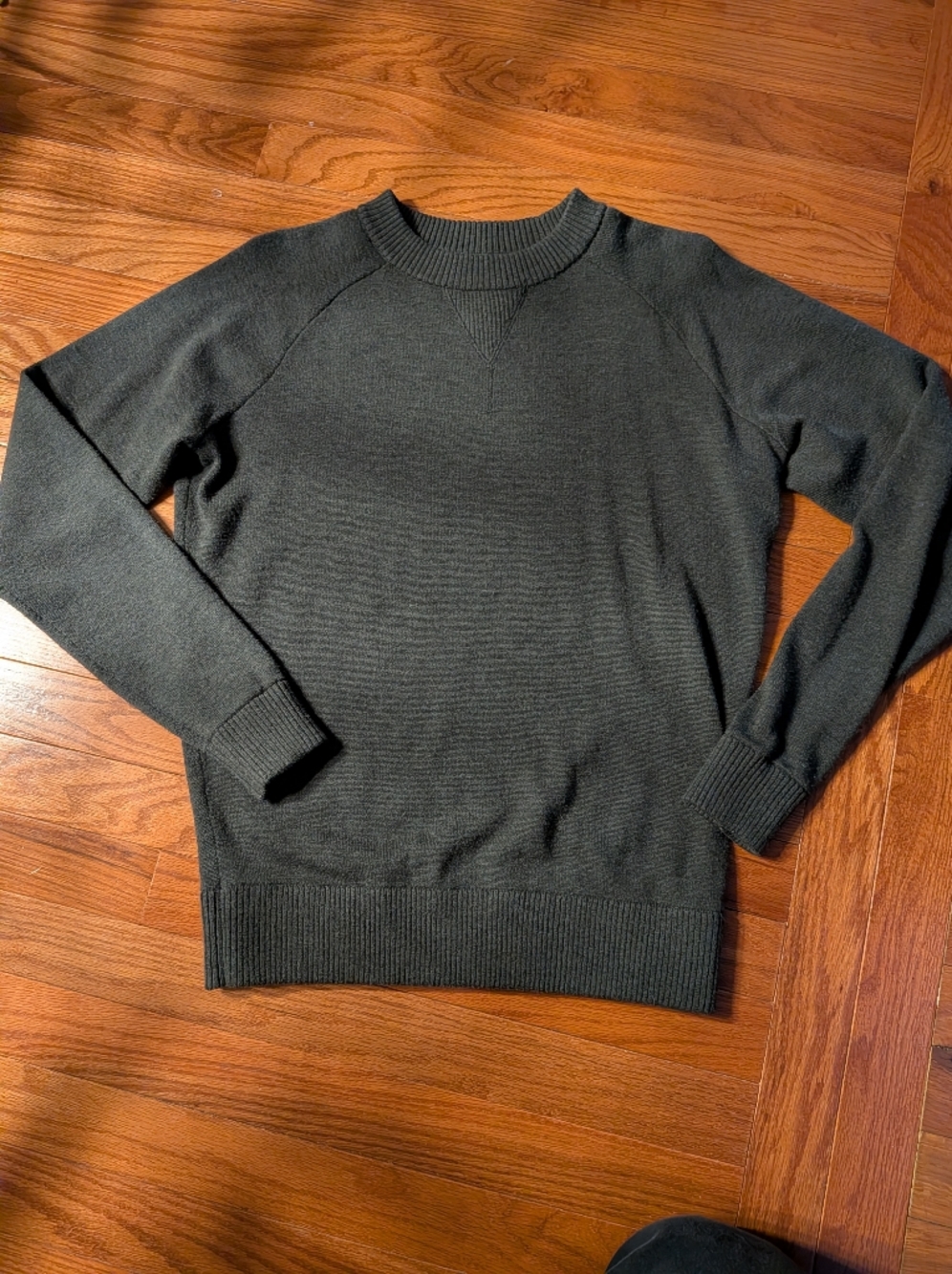 Civic by Taylor Stitch Charcoal Gray Sweater